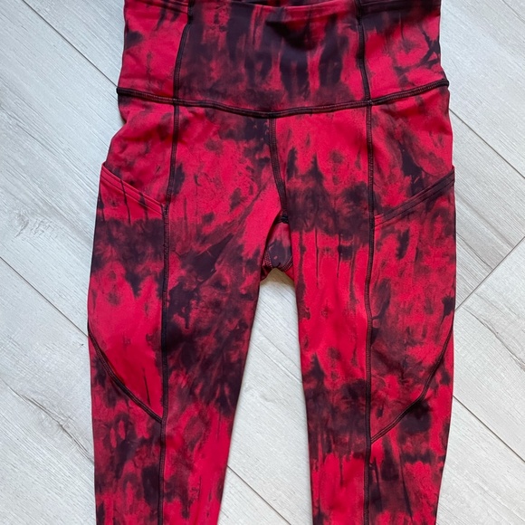 Lululemon Fast and Free Tight II 25" Game Day Red Black Multi size 2 - Picture 7 of 10